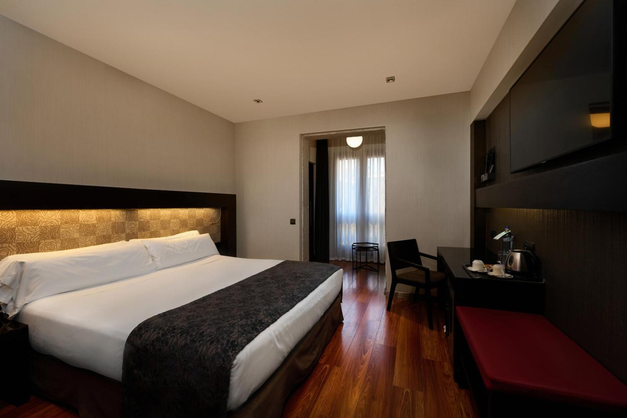 Triple Room,1676733662:JPEG